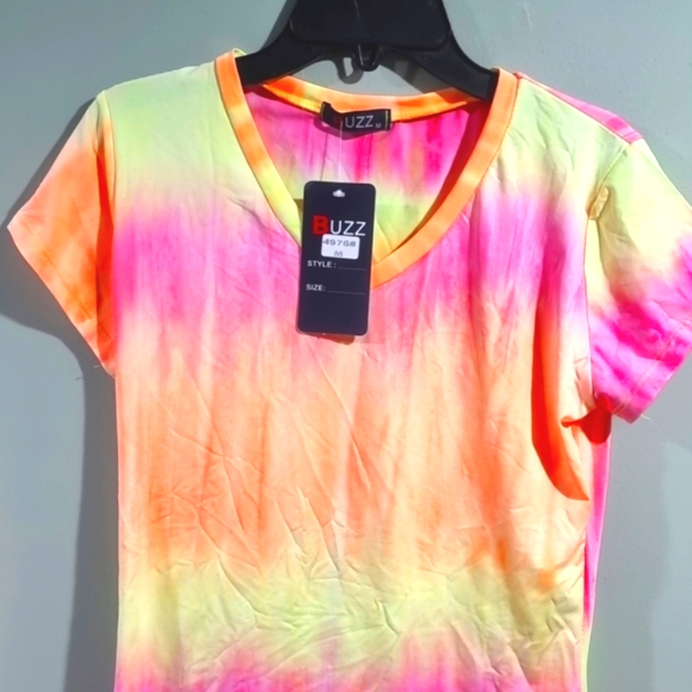 V-neck tie dye Tee